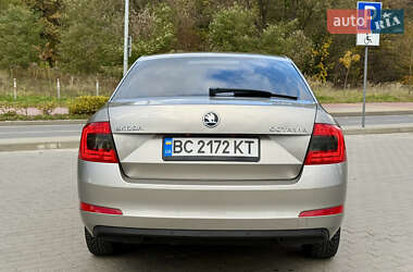 Ліфтбек Skoda Octavia 2016 в  фото 10 Ліфтбек Skoda Octavia 2016 в