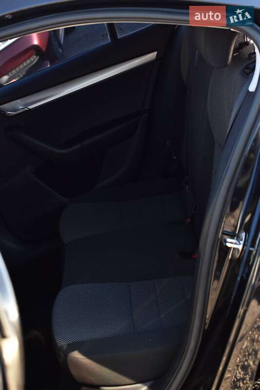 Лифтбек Skoda Octavia 2013 в Кривом Роге фото 17 Лифтбек Skoda Octavia 2013 в Кривом Роге