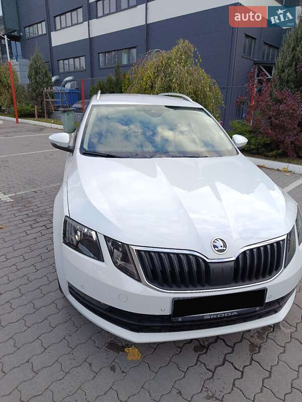 Универсал Skoda Octavia 2017 в Львове