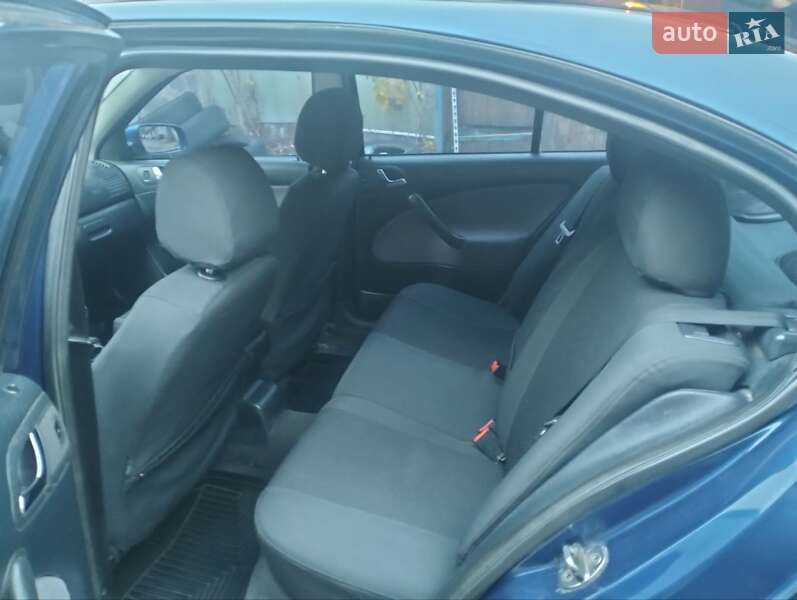 Лифтбек Skoda Octavia 2005 в Киеве фото 9 Лифтбек Skoda Octavia 2005 в Киеве