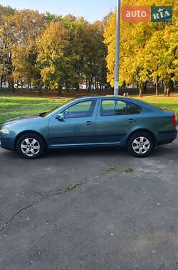 Лифтбек Skoda Octavia 2005 в  фото 2 Лифтбек Skoda Octavia 2005 в