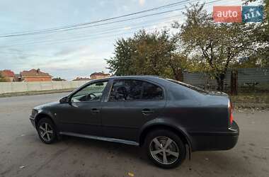 Лифтбек Skoda Octavia 2005 в  фото 6 Лифтбек Skoda Octavia 2005 в
