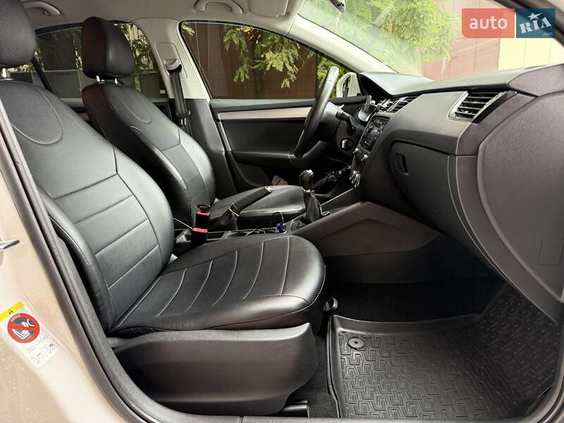 Ліфтбек Skoda Octavia 2014 в Дніпрі фото 18 Ліфтбек Skoda Octavia 2014 в Дніпрі