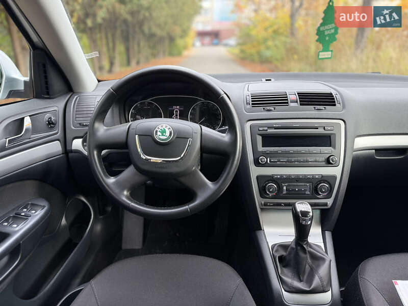Универсал Skoda Octavia 2012 в Луцке фото 7 Универсал Skoda Octavia 2012 в Луцке