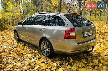 Універсал Skoda Octavia 2012 в  фото 13 Універсал Skoda Octavia 2012 в
