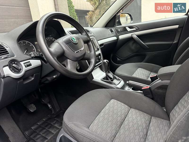 Універсал Skoda Octavia 2009 в Києві