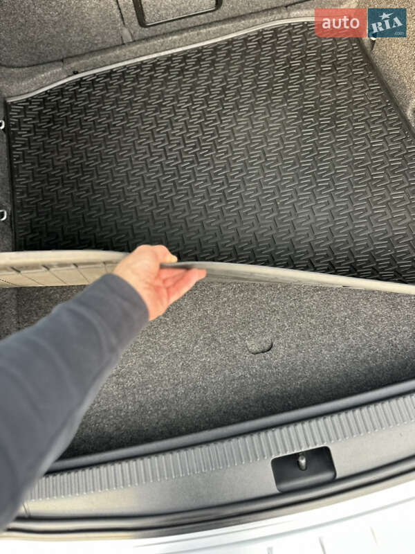 Универсал Skoda Octavia 2014 в Запорожье