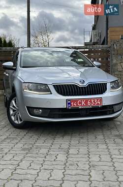 Універсал Skoda Octavia 2015 в  фото 37 Універсал Skoda Octavia 2015 в
