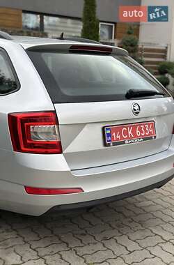 Універсал Skoda Octavia 2015 в  фото 42 Універсал Skoda Octavia 2015 в
