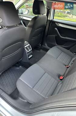 Універсал Skoda Octavia 2015 в  фото 124 Універсал Skoda Octavia 2015 в