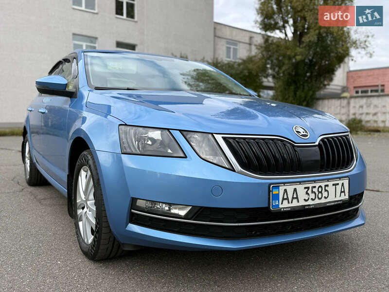 Лифтбек Skoda Octavia 2017 в Киеве фото 3 Лифтбек Skoda Octavia 2017 в Киеве
