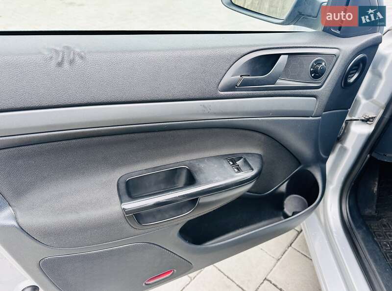 Лифтбек Skoda Octavia 2008 в Черкассах