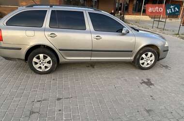 Універсал Skoda Octavia 2007 в  фото 9 Універсал Skoda Octavia 2007 в