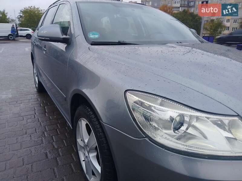Универсал Skoda Octavia 2013 в Ровно