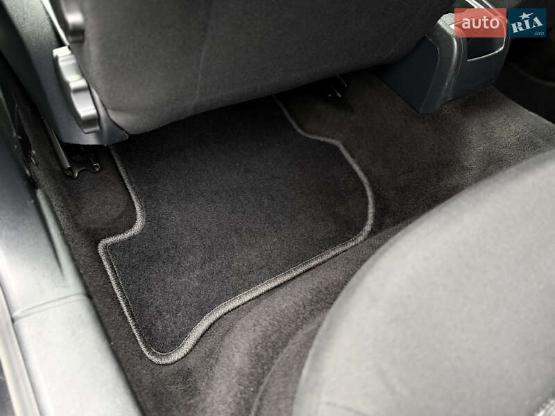 Универсал Skoda Octavia 2012 в Полтаве