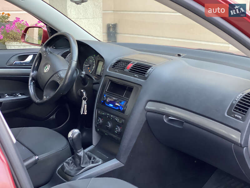 Ліфтбек Skoda Octavia 2006 в Дунаївцях фото 31 Ліфтбек Skoda Octavia 2006 в Дунаївцях