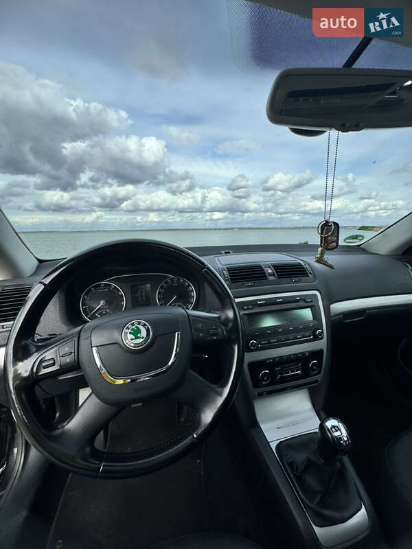 Лифтбек Skoda Octavia 2009 в Одессе