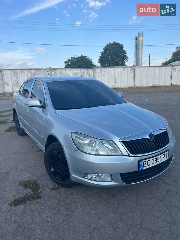 Лифтбек Skoda Octavia 2011 в Никополе фото Лифтбек Skoda Octavia 2011 в Никополе