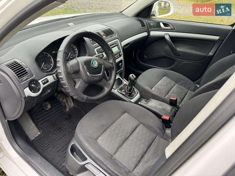 Лифтбек Skoda Octavia 2011 в Краснокутске