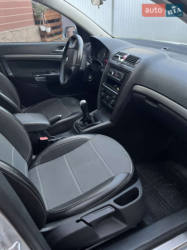 Ліфтбек Skoda Octavia 2007 в Дніпрі