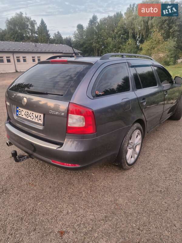 Универсал Skoda Octavia 2012 в Самборе