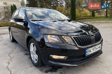 Универсал Skoda Octavia 2017 в 
