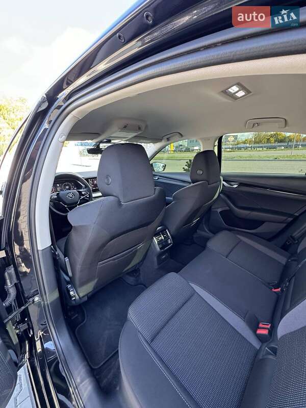 Лифтбек Skoda Octavia 2024 в Днепре