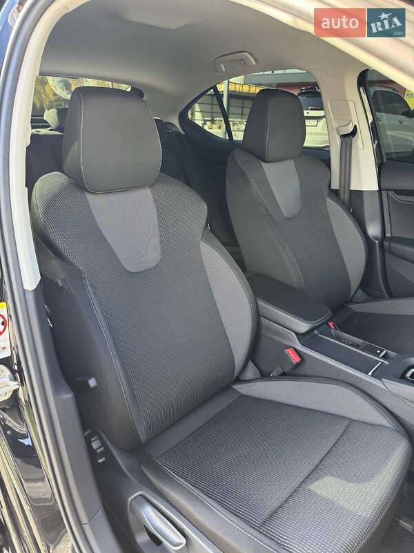 Лифтбек Skoda Octavia 2024 в Днепре