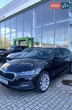 Универсал Skoda Octavia 2021 в Львове