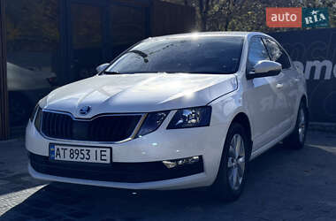 Лифтбек Skoda Octavia 2019 в Ивано-Франковске