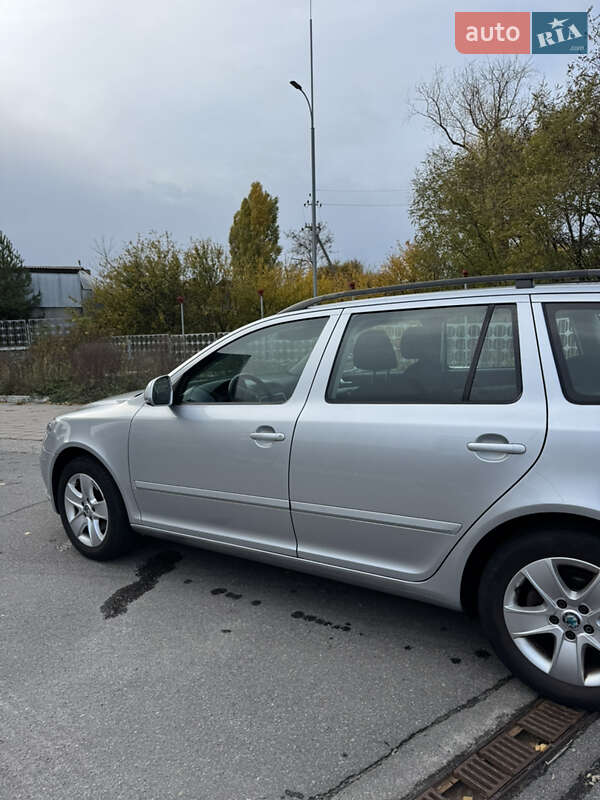 Универсал Skoda Octavia 2009 в Великой Багачке фото 14 Универсал Skoda Octavia 2009 в Великой Багачке