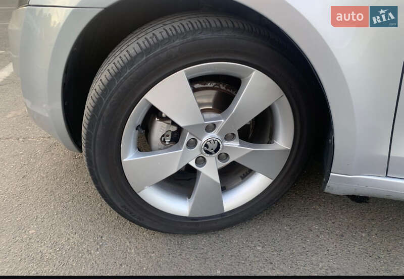 Універсал Skoda Octavia 2014 в Одесі