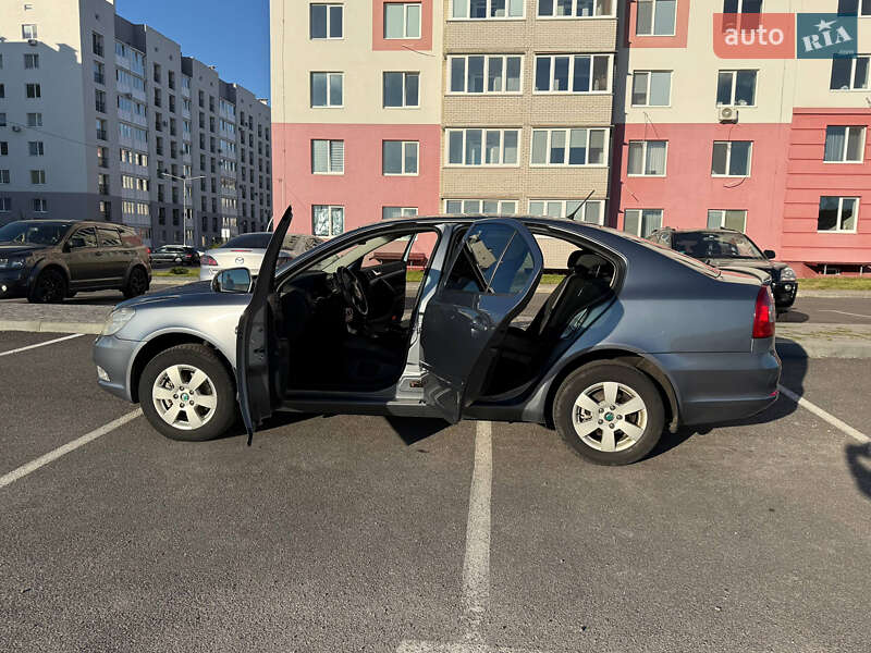 Лифтбек Skoda Octavia 2012 в Виннице