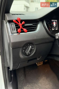 Універсал Skoda Octavia 2015 в  фото 29 Універсал Skoda Octavia 2015 в