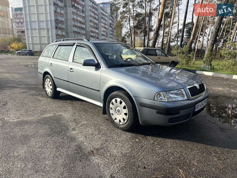 Универсал Skoda Octavia 2004 в Харькове