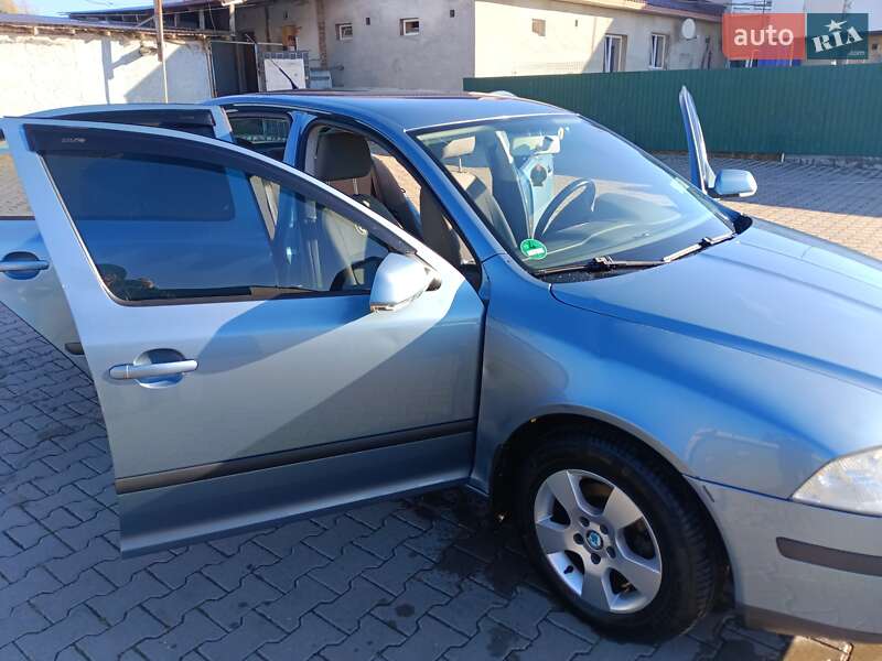 Ліфтбек Skoda Octavia 2008 в Сокалі