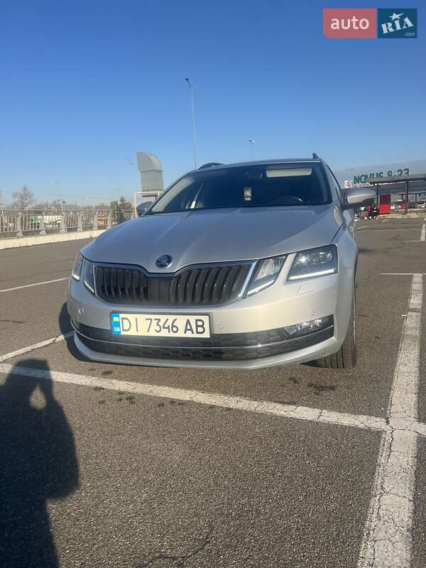 Універсал Skoda Octavia 2019 в Києві фото 4 Універсал Skoda Octavia 2019 в Києві