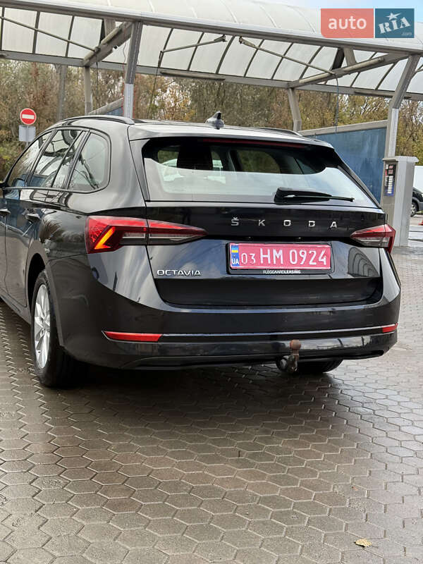 Универсал Skoda Octavia 2021 в Луцке