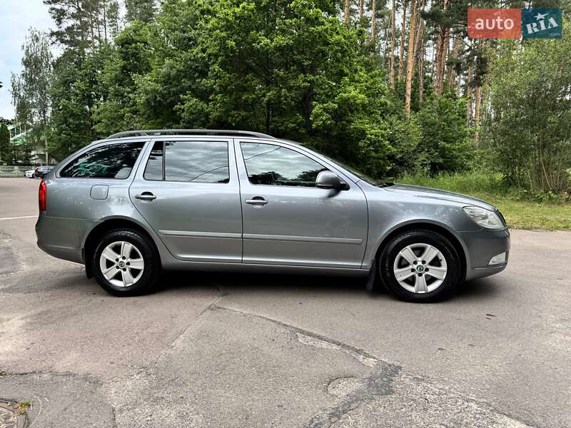 Универсал Skoda Octavia 2012 в Житомире фото 3 Универсал Skoda Octavia 2012 в Житомире