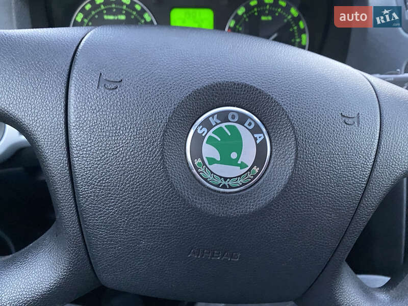 Лифтбек Skoda Octavia 2007 в Борщеве
