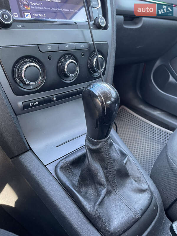 Ліфтбек Skoda Octavia 2010 в Лебедині фото 6 Ліфтбек Skoda Octavia 2010 в Лебедині