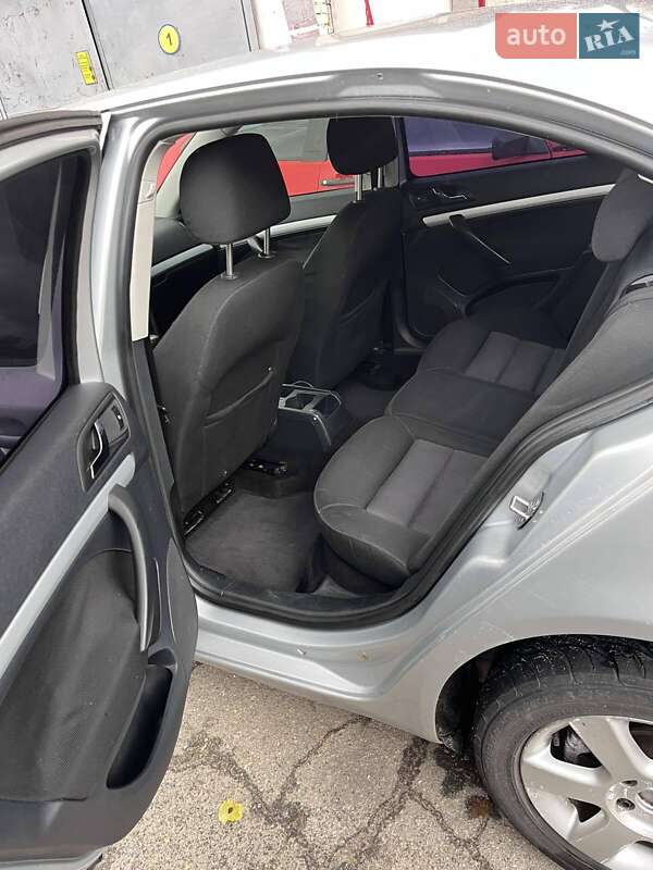 Лифтбек Skoda Octavia 2007 в Житомире