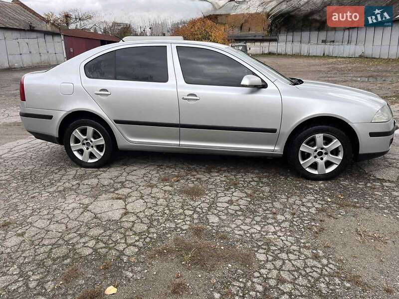 Лифтбек Skoda Octavia 2007 в Житомире