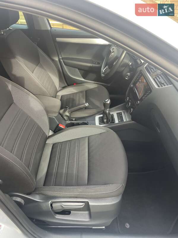 Універсал Skoda Octavia 2020 в Дніпрі