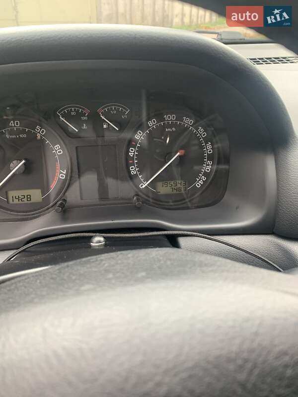 Лифтбек Skoda Octavia 2003 в Черкассах фото 6 Лифтбек Skoda Octavia 2003 в Черкассах