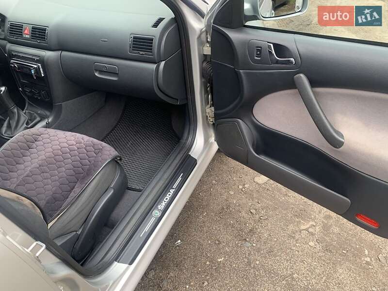 Лифтбек Skoda Octavia 2003 в Черкассах фото 12 Лифтбек Skoda Octavia 2003 в Черкассах