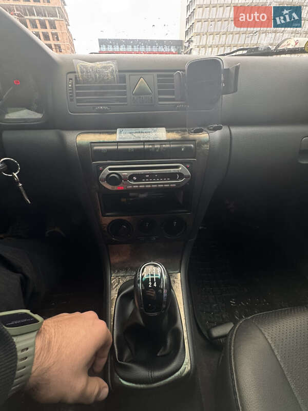 Лифтбек Skoda Octavia 2001 в Львове