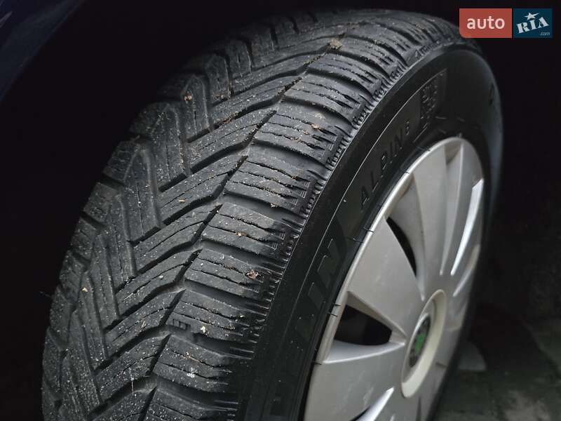 Лифтбек Skoda Octavia 2012 в Полтаве фото 39 Лифтбек Skoda Octavia 2012 в Полтаве