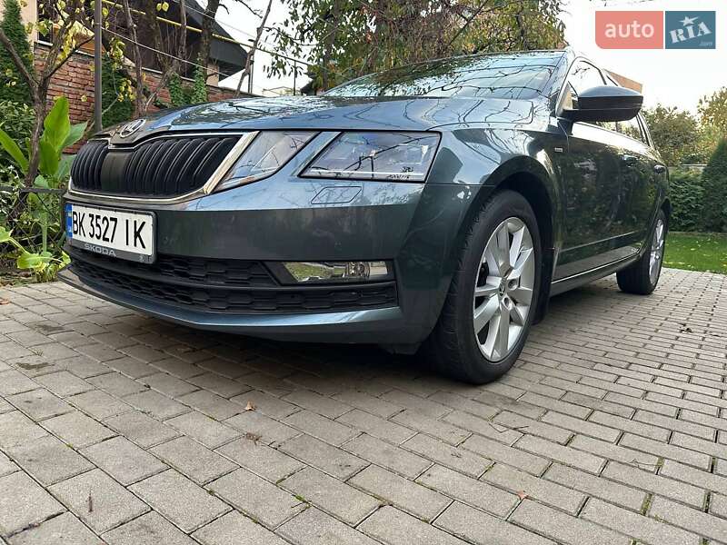 Универсал Skoda Octavia 2018 в Ужгороде фото 2 Универсал Skoda Octavia 2018 в Ужгороде