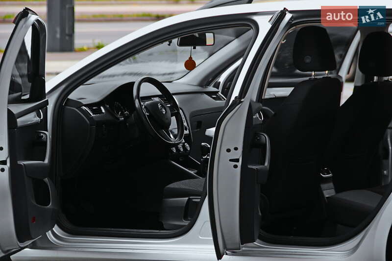 Універсал Skoda Octavia 2017 в Дніпрі